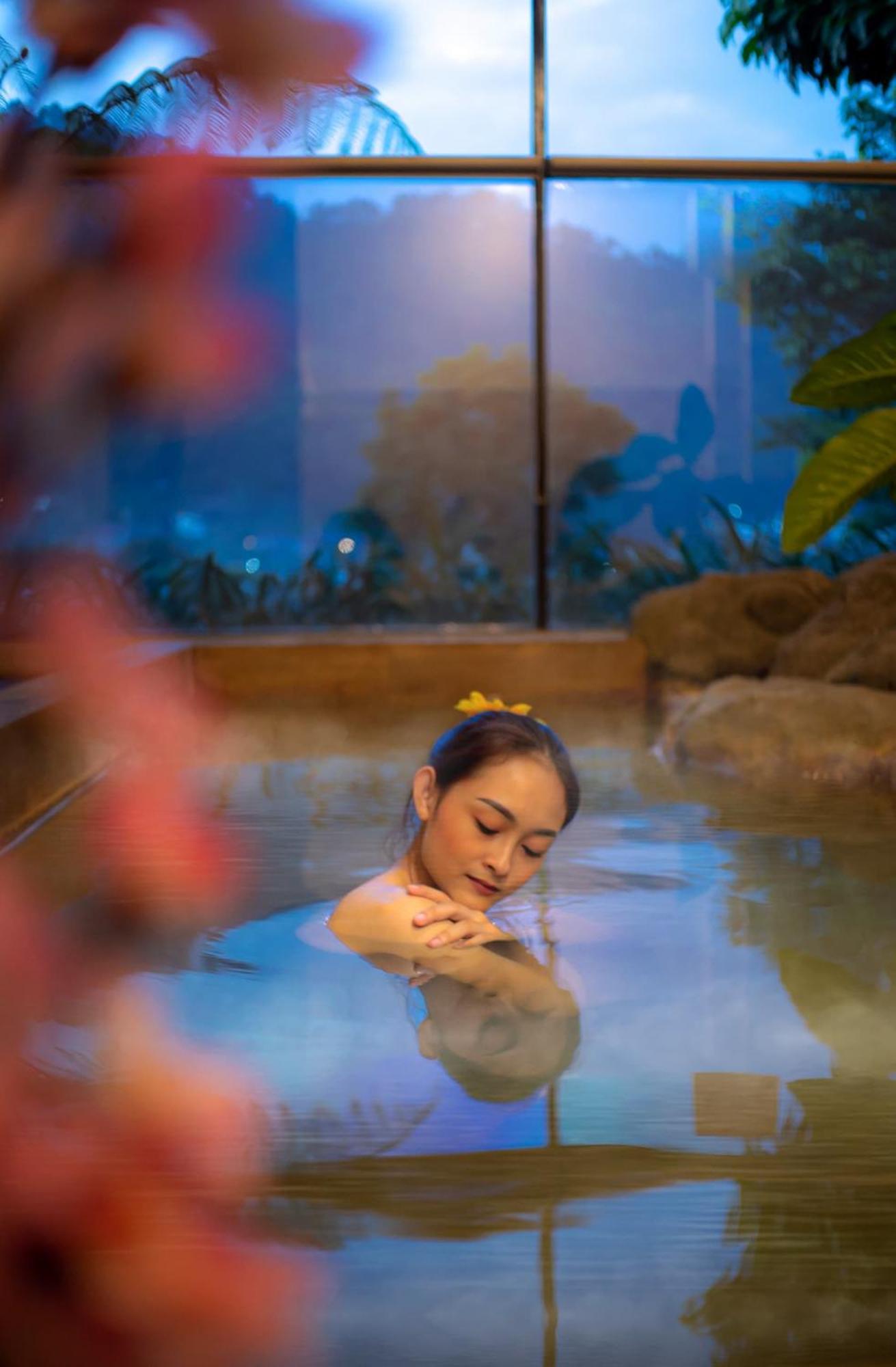 The Onsen Hot Spring Resort Batu  Buitenkant foto
